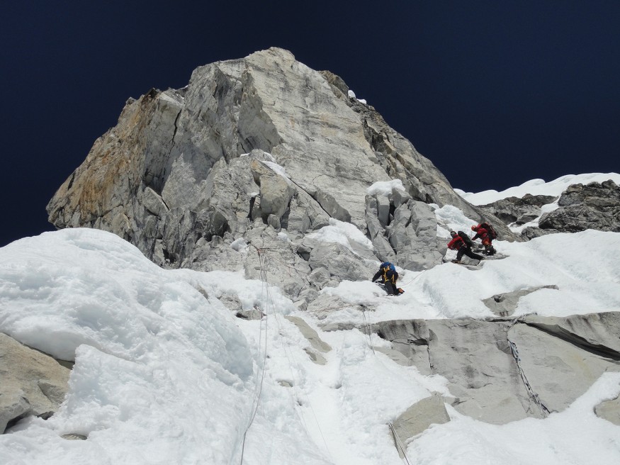 AmaDablam Certificate